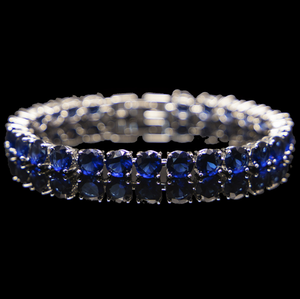 Bracelet tennis classique en moissanite pleine couleur personnalisée, sertissage griffe, pierre ronde violette, bijoux fins sur mesure - Product Image 1