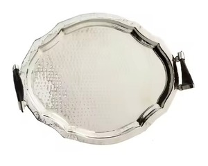 Bandeja de Servir Ovalada de Metal Plateado con Asas de Cuerno Negro, Decorativa y de Lujo para el Hogar, para Frutas y Desayunos - Product Image 4