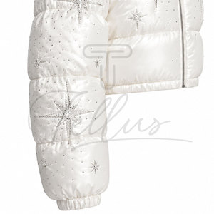 Vestes matelassées pour femmes TELLUS APPAREL de haute qualité à bas prix, avec strass, coupe régulière, coupe-vent, imperméables, design unique, contraste de couleurs - Product Image 3