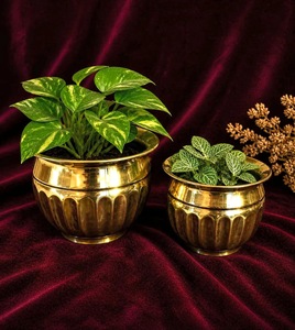 Durable Eco-Friendly Gold Metal Hammered Modern Customized Round Flower <b>Pot</b> Planter Vase Plant <b>Stand</b> for Indoor Home Decoration - Product Image 2