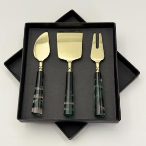 Juego de Cuchillos para Queso con Mango de Resina y Hoja de Acero Inoxidable con Acabado Dorado para Cocina, Mesa, Desayuno, Cuchillo para Mantequilla, Esparcidor de Queso - Product Image 1