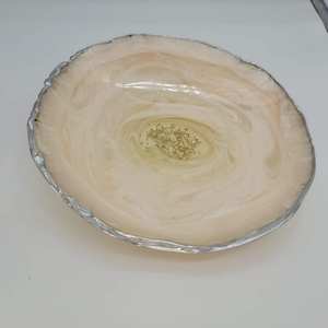 จานเรซิ่นตกแต่ง จานใส่เครื่องประดับ จานใส่กุญแจ รูปทรงไม่สมมาตร ขนาด 9 นิ้ว จานตกแต่ง งานแฮนด์เมด ของขวัญทางธุรกิจ สไตล์โมเดิร์น - Product Image 1