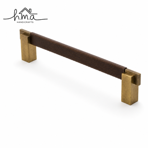 Poignée de meuble en laiton antique avec poignée en cuir marron, forme rectangulaire, base carrée, tirette de tiroir moderne, quincaillerie de mobilier - Product Image 1