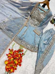 Conjunto de Fiesta de Diseño en Seda Frandy con Bordado, Top con Dhoti y Dupatta - Product Image 3