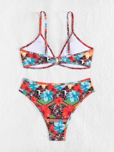 Conjunto de Bikini de 2 Piezas para Mujer, Top con Tirantes Anchos, Diseño Sexy, Estampado Floral, Cuello en V, Espalda con Lazos, Braguita de Talle Bajo - Product Image 5