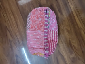 Pochette en écorce de maïs, pochette à maquillage durable, vente en gros, sac cosmétique portable et souple, sac matelassé léger avec poignée, cadeau pour elle - Product Image 1