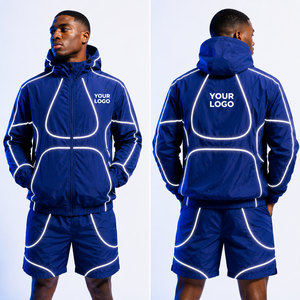 Ensemble de survêtement coupe-vent réfléchissant personnalisé pour homme avec veste à capuche et short – Tenue de sport - Product Image 2