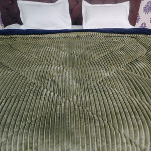 Luxury 1.2 KG Soft Warm <b>Winter</b> Polyester Flannel Raschel Single Bed Blanket for Single Beds - Product Image 3