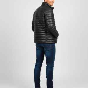 Veste rembourrée en cuir véritable de luxe, conçue pour la résistance hivernale, offrant une isolation avancée et un style raffiné. - Product Image 5