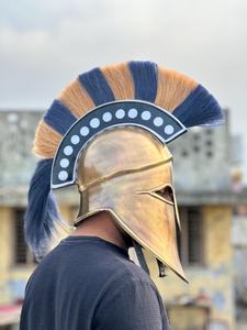 Casque Spartan en laiton avec plume, fait main, casque de guerrier grec hoplite pour cosplay, exposition - Product Image 2