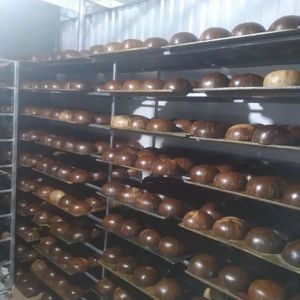 Bol en noix de coco en gros, fait main, naturel, écologique, fournisseur durable, bol de service pour la cuisine, vente en gros - Product Image 5