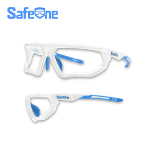 Protection oculaire SafeOne AEGIS unisexe, durable et confortable pour le pickleball, sans verre - Product Image 1