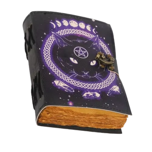 Diario de Cuero Genuino Hecho a Mano con Estampado de Gato, Cuaderno Clásico Vintage con Tapa Dura y Función de Lectura - Product Image 1