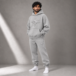 Conjunto de Sudadera con Capucha y Pantalones Deportivos de Algodón Grueso Personalizado para Hombre, Estilo Holgado con Bolsillo Canguro, Ropa Deportiva Informal para Uso Diario - Product Image 1