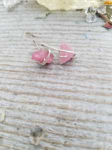 ต่างหูคริสตัลทัวร์มาลีนสั่งทำพิเศษ ต่างหูแบบมินิมอลทำมือ ของขวัญสำหรับเธอ - Product Image 2