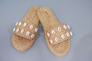 Sandales de plage respirantes en jacinthe d'eau pour femmes, fabriquées au Vietnam - Product Image 3