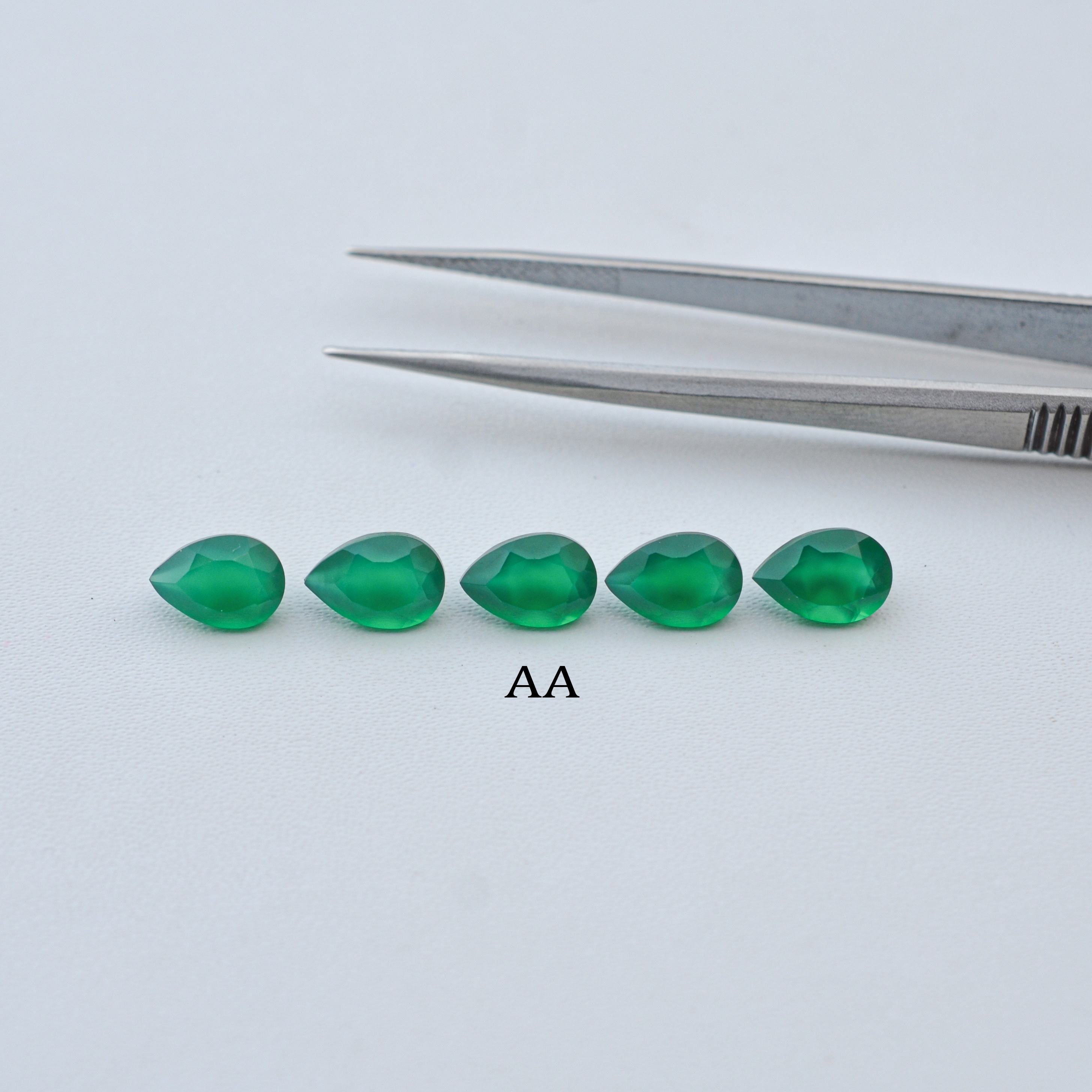 AA   แอบแอบ