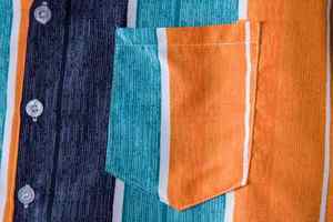 Conjunto moderno de camiseta y pantalones cortos cómodos, tela suave y transpirable, perfecto para el verano, uso diario y salidas informales. - Product Image 4