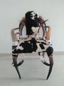 Silla de Cuerno de Buey de Diseño Real Auténtico, Cuero de Cabra Ecológico, Hecha a Mano, Artesanía Europea, Natural, Pulida, Tallada - Product Image 4