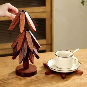 Protector de Mesa de Madera Natural Ecológico con Diseño Navideño, Forma Personalizada, Resistente al Calor, para Platos Calientes, Cocina y Comedor - Product Image 5