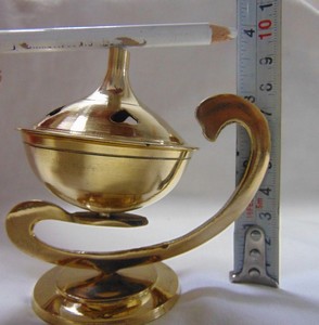 Nouvel Arrivage Brûleur d'encens et diffuseur d'aromathérapie en laiton plaqué or poli antique, gaufré, très vendu et de qualité supérieure - Product Image 4