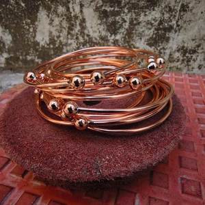 Bracelet manchette en cuivre pur fait main, en fil de cuivre massif rond, bijou de guérison artisanal en cuivre pour hommes et femmes, OEM. - Product Image 2