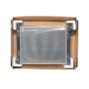 Radiatore di Raffreddamento OEM in Alluminio e Plastica per Nissan Sentra 1.8L 2013-2018, Modello Teana con Sistema di Raffreddamento del Serbatoio - Product Image 1
