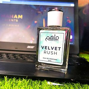 เวลเวท รัช เมน โอ เดอ ปาร์ฟูม น้ำหอมกลิ่นสดชื่นแนวทะเล ติดทนนาน บรรจุในขวดแก้วแบบสเปรย์ กลิ่นหอมสำหรับผู้ชาย ขนาด 50 มล. เหมาะสำหรับใช้ทุกวัน - Product Image 5