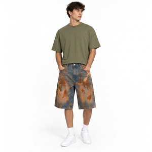 Shorts en jean longs à jambe droite personnalisés avec finition délavée mi-bleue, détail d'étiquette tissée personnalisée, longueur genou, coupe décontractée - Product Image 6