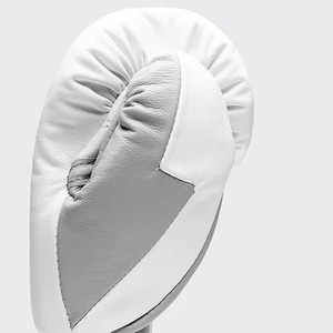 Gants de boxe MMA en cuir style FLY, unisexes, de qualité supérieure, pour l'entraînement et le sparring, avec poignets extensibles et lacés |   Personnalisable |   Quantité minimale de commande : 1 - Product Image 5
