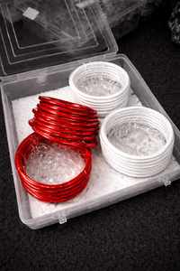 ชุดกำไลแฟชั่นทันสมัยและมีสไตล์สำหรับผู้หญิง เหมาะสำหรับเพิ่มความสวยงามให้กับทุกข้อมือ งานฝีมือเรซิ่น - Product Image 2