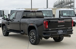 PREMIUM Fresh Deluxe Luxury Véhicule d'occasion 2024 GMC Sierra 2500 HD AT4 4WD Euro VI - Product Image 3