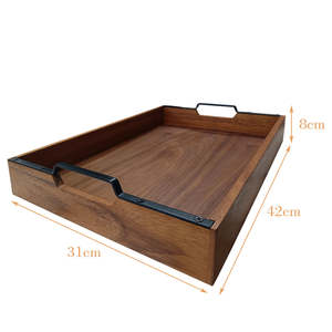 Plateau de service en bois classique TIMELESS CRAFT avec poignée en fer, 2 pièces, artisanal, écologique, finition en bois naturel, durable, compatible lave-vaisselle - Product Image 4