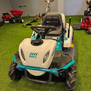เครื่องตัดหญ้าแบบนั่งขับ OREC RM 20HP 4x4 รุ่นดั้งเดิม เครื่องยนต์ 2 จังหวะ ระดับอุตสาหกรรม สำหรับงานหนัก ขนาดถังเก็บหญ้าสูงสุด 1000 มม. 24V เครื่องจักรสำหรับสวนและฟาร์ม - Product Image 4