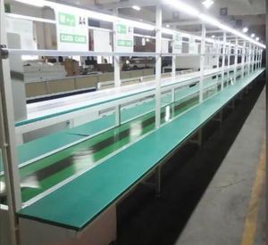 Línea de Ensamblaje con Banda Transportadora de PVC Personalizada, Sistema de Manejo de Materiales con Banco de Trabajo de Perfil de Aluminio para Taller o Fábrica - Product Image 1