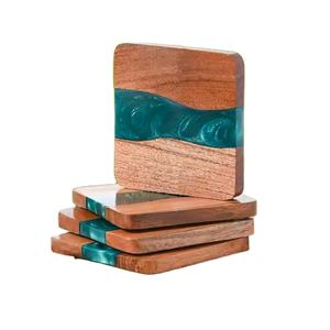 Posavasos cuadrado redondo de resina epoxi y madera de lujo elegante, posavasos de té de madera de acacia para uso en la mesa de la oficina en casa - Product Image 1