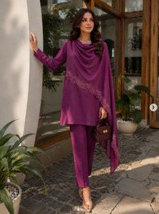 SADIA AUN HUTE COUTURE Elegant Purple Silk <b>Kurta</b>/Kurti Lace Trim Regular Fit Floor-Length <b>Women</b> Formal Wear Quick Dry Sun - Product Image 4