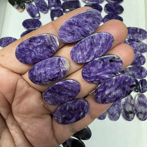 Lot de cabochons en charoïte violette naturelle russe, pierres brutes de charoïte, polies à la main des deux côtés, pour la lithothérapie - Product Image 1