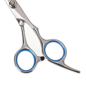 Ciseaux de coiffure professionnels de 6 pouces en gros d'usine, ciseaux de coupe de cheveux pour barbier, logo personnalisé, outils de salon de coiffure durables - Product Image 4