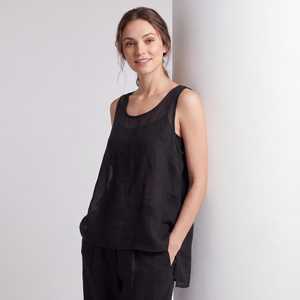 เสื้อกล้ามครอปสีฟ้าอ่อนสำหรับผู้หญิง แบรนด์ GRACE COLLECTION ผลิตจากผ้าถักผสมสแปนเด็กซ์/ผ้าฝ้ายแคนวาส คอกลม สวมใส่สบาย เป็นมิตรต่อสิ่งแวดล้อม ระบายอากาศได้ดี - Product Image 1