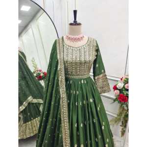 Belle robe de soirée pour femme avec séquence de broderie comprenant Pent et Dupatta - Product Image 5