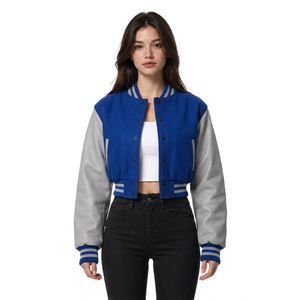 Blouson universitaire pour femme en gros avec broderie et rivets, logo personnalisé, doublure en viscose, tailles S/M/L/XL, faible MOQ, fournisseur - Product Image 1