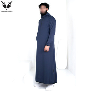 ชุดโทบอิสลามสมัยใหม่สำหรับผู้ชาย แบบมีฮู้ด ความยาวระดับข้อเท้า แขนยาว สวมใส่สบาย ผ้าทนทาน ผลิตจากโพลีเอสเตอร์แบบดั้งเดิม - Product Image 4