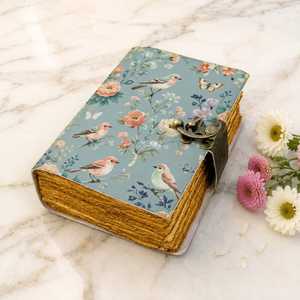 Diario de Tapa Dura con Espiral de Cuero y Diseño Floral, Estilo Vintage, Hecho a Mano - Product Image 2