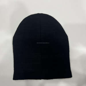 Bonnet d'hiver avec broderie personnalisée et texte personnalisé pour hommes et femmes Nouveau style Bonnet en tricot personnalisé en acrylique - Product Image 5