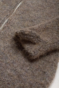 Sweat à capuche en mohair tricoté sur mesure OEM, épaules tombantes, tricot jacquard, pulls en laine duveteuse d'hiver pour unisexe, fabrication AT IMPEX - Product Image 5