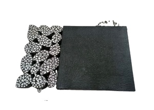 เสื่อหนังสำหรับรับประทานอาหารที่ตัดด้วยเลเซอร์กันน้ำแบบทันสมัยทำมืออินเดีย-K - Product Image 2