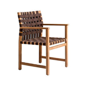 Silla individual Tribu Vis a Vis con estructura de teca natural y tejido de correa Canax marrón, apta para uso en interiores o exteriores. - Product Image 1