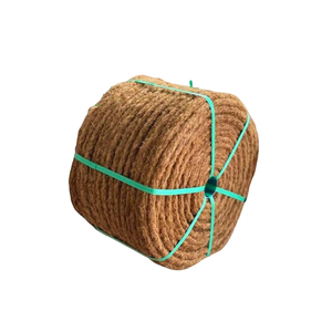 Corde en fibre de coco robuste pour la sécurisation extérieure et la fixation fiable dans les applications d'aménagement paysager et de construction - Product Image 1