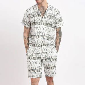 Conjunto de pantalones cortos para hombre de tela suave y ligera, venta en línea, variedad de tallas, color de marca personalizado, precio bajo, conjunto de verano para hombre - Product Image 1